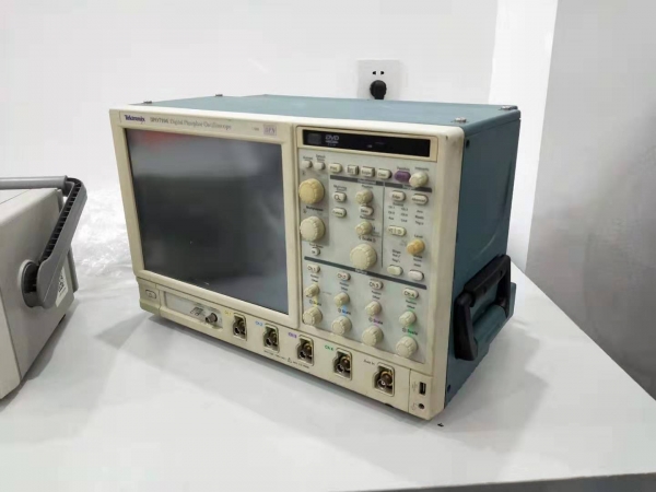 TDS7104示波器 TDS7104示波器